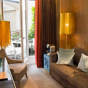 Baume **** Paris