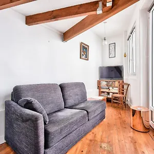Studio On Mezzanine Floor - Picpusbercy Apartamento