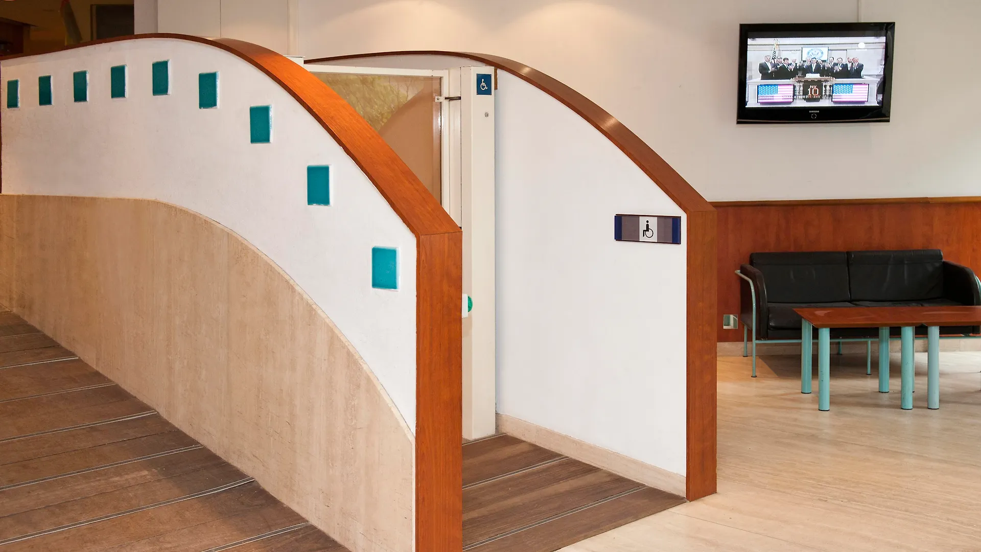 Aparthotel Adagio Paris XV 3*,