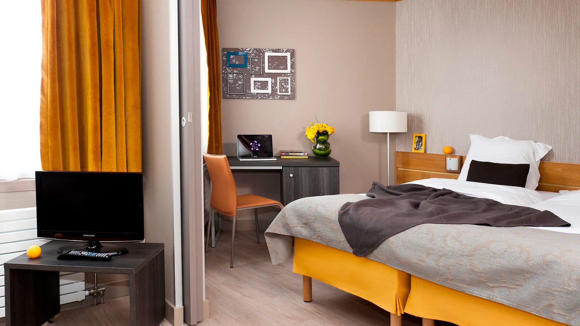 Aparthotel Adagio Paris XV 3*,